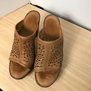 Born Kismet shoes women’s 8 caramel colored